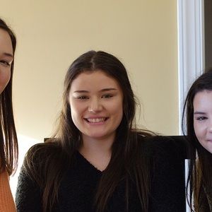 Meet your Posher, Mia